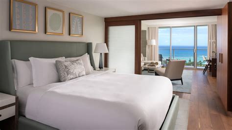 Hotel near Waikiki Beach | The Ritz-Carlton, Waikiki Beach