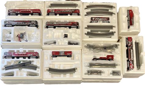 At Auction: BACHMANN HO SCALE TRAIN SET