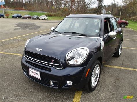 Cosmic Blue Metallic Mini Countryman Cooper S Photo