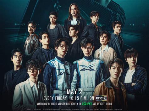 De volta à pista Atores de Pit Babe mania asiática realizam experiência fãs O SERINGAL