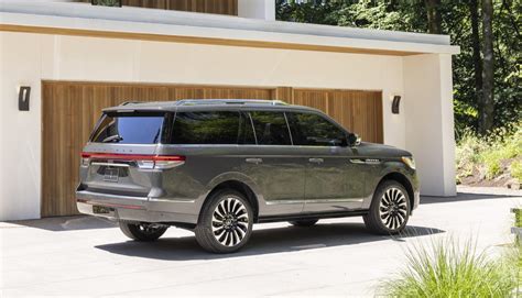 2022 Lincoln Navigator Base Trim Spied For The First Time