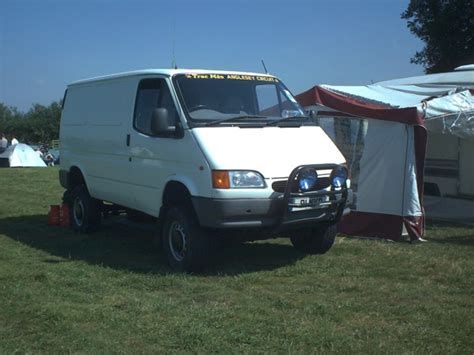 Ford Transit 4x4 Photo Gallery #1/7