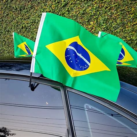 Copa Do Mundo Bandeiras Carro Brasil Haste Grande Torcedor