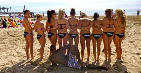 Sun Sea Sex And Saloufest How To Cope On Tour