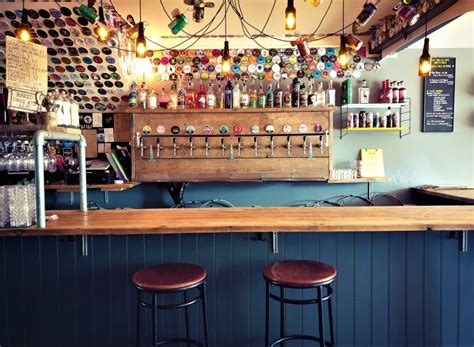 The Twelve Taps Craft Beer And Gin Bar In Whitstable