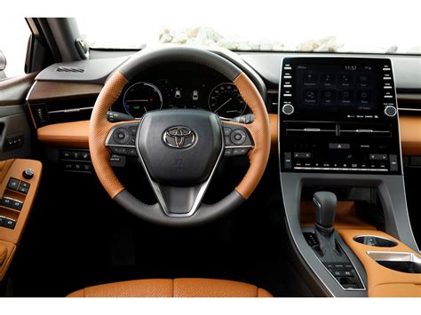 2022 Toyota Avalon Hybrid: 61 Interior Photos | U.S. News