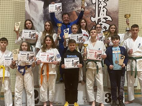 Sksw „kyokushin Karate” Odnosi Wielki Sukces W Dukli ZdjĘcia