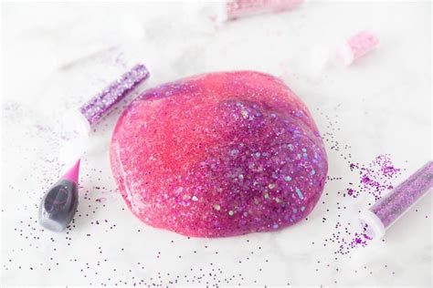 How to Make Gorgeous Glitter Slime! - Preschool Inspirations