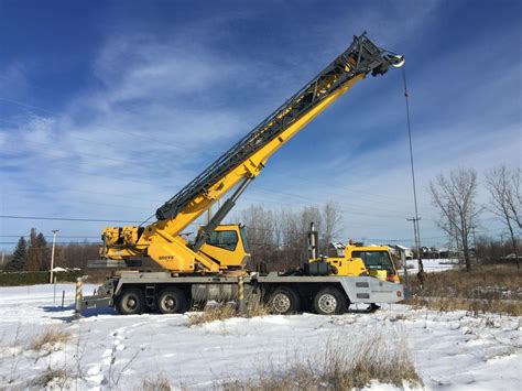 Boom truck rental Montreal, Laval, Terrebonne | NATIO GRUES