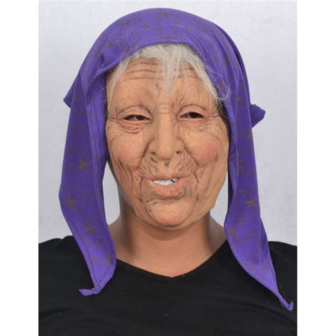 Masque De Vieille Dame Avec Foulard Violet