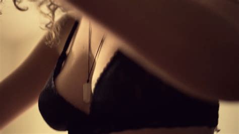 Nude Video Celebs Isadora Santana Sexy Conversas Turvas Entre Paredes De Pele