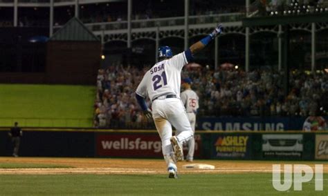 Photo Sammy Sosa Hits 600th Homerun In Texas Dal2007062009