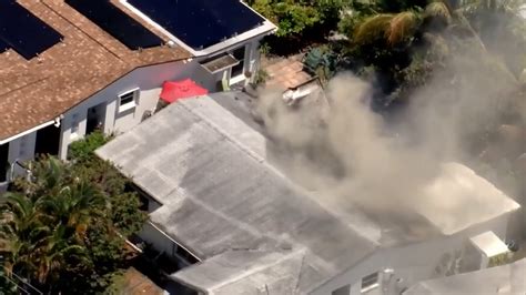 Crews Extinguish House Fire In Lauderdale Lakes Wsvn 7news Miami