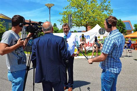 Bodenseekreis Kreis Ravensburg Klimaaktivistinnen Ziehen Sich Aus