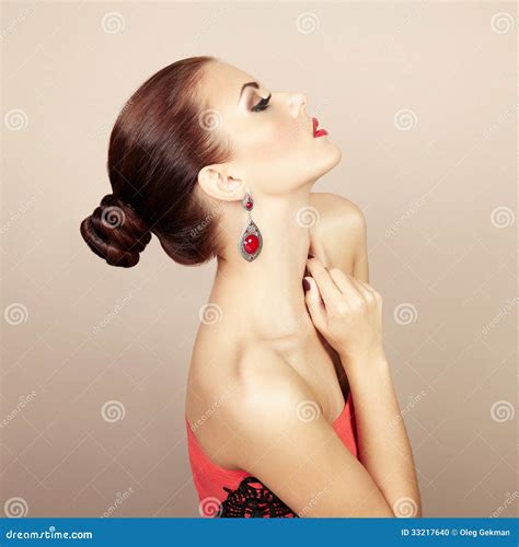 Portrait Of Beautiful Brunette Woman With Earring Perfect Makeup Stock Photo Image Of