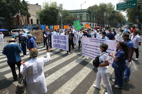 Marchan Sindicalizados Del Iner Para Exigir Mejoras Laborales Y Bono