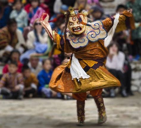 Rinpung Dzong Paro, Timings, History, Architecture, Photos