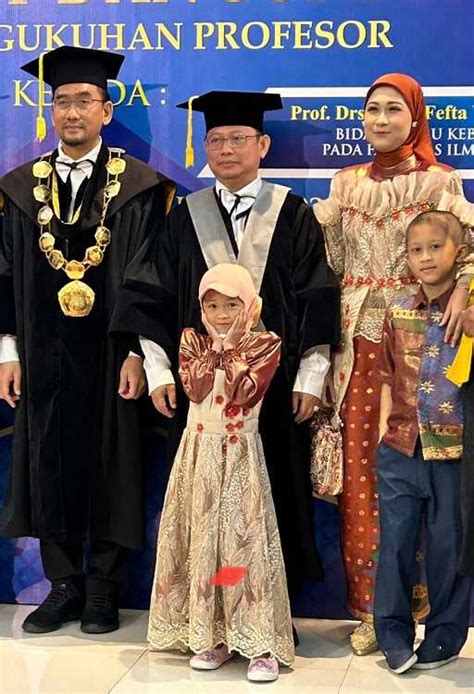 Prof Andy Fefta Wijaya Dikukuhkan Sebagai Guru Besar Bidang Ilmu