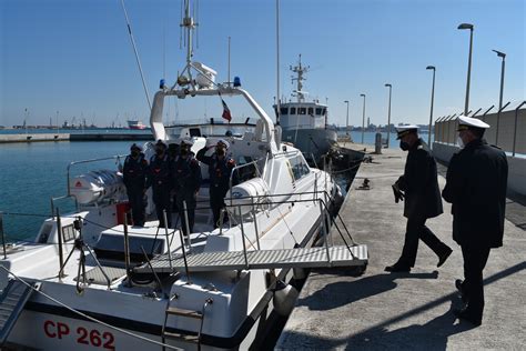 L AMMIRAGLIO CREDENDINO IN VISITA ALLA DIREZIONE MARITTIMA REGIONALE