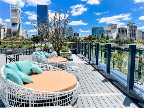 Luxury amenities define the gap between hilton and doubletree stays 18