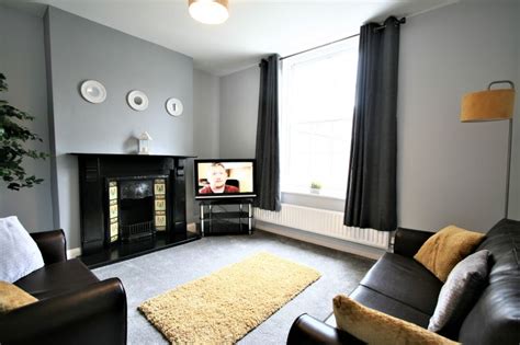 Cheap Hotels in Gloucester - Roomsbooked