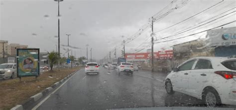 Chuva Causa Transtornos E Alagamentos Em Salvador