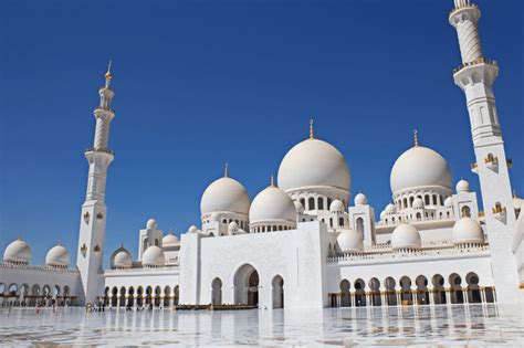 Masjid Agung Sheikh Zayed Uni Emirat Arab