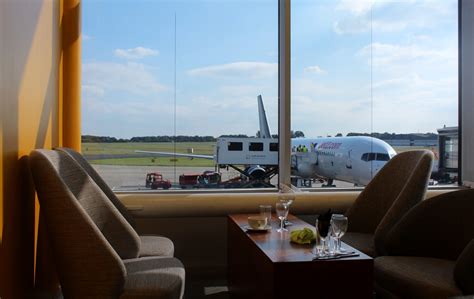 Review: The 1432 Runway Club Lounge, Leeds Bradford Airport | MorePremium.com