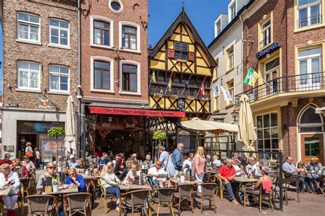 Dutch Coffee and The History of Coffee in the Netherlands ...