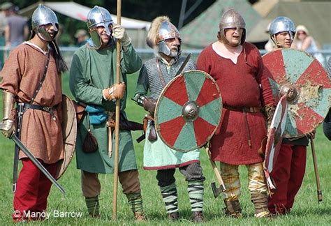 Clothing During Anglo Saxon Era | Cloths, Jewellery