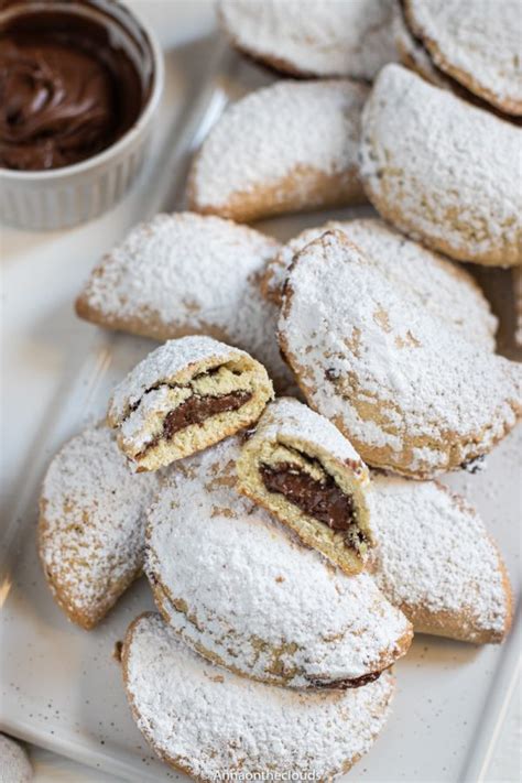 Ravioli Dolci Di Carnevale Alla Nutella Al Forno Anna On The Clouds