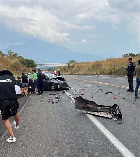 Accidente En La Siglo 21 Deja 5 Lesionados Quadratín Michoacán