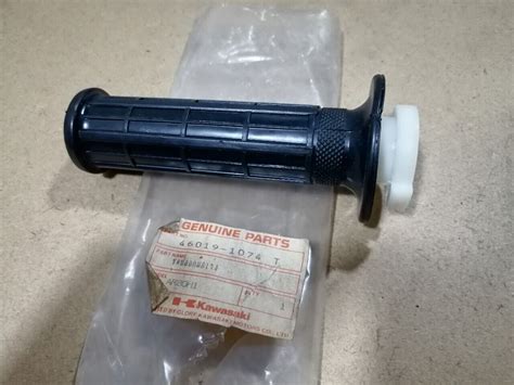 Kawasaki Ar H Throttle Grip Rh Qty Nos For Sale Online