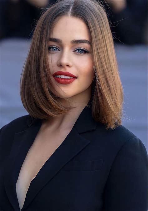 Emilia Clarke | Short hair styles, Straight hairstyles, Hair inspiration