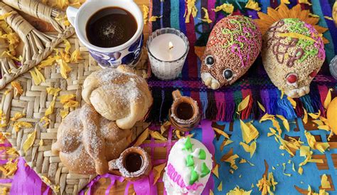 10 Meaningful Items for an Authentic Día de los Muertos Altar - Rosetta ...