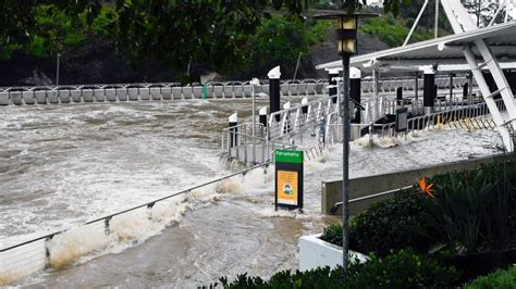 Heavy Rains Continue To Batter Australias East Coast Flooding Risk