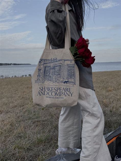 Shakespeare And Company Paris Tote Bag With Roses Inside Girls Tote