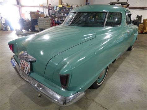 1952 Studebaker Champion Starlight