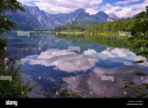 Summertime on lake Almsee Grünau im Almtal Stock Photo Alamy