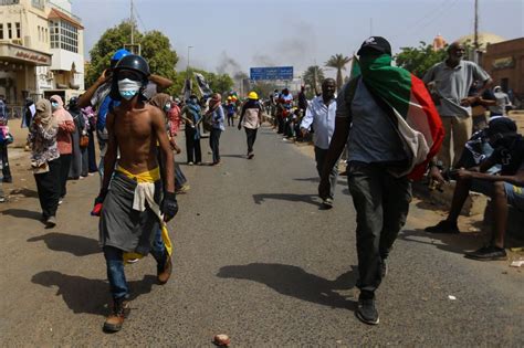 قتلى وجرحى في مليونية 30 يونيو قوات الأمن تقمع احتجاجات السودان