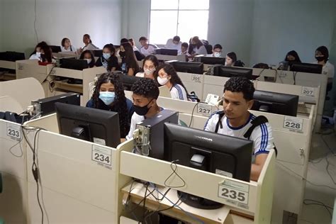 Aos 15 anos Escola Técnica Prof Anísio Teixeira reforça o compromisso