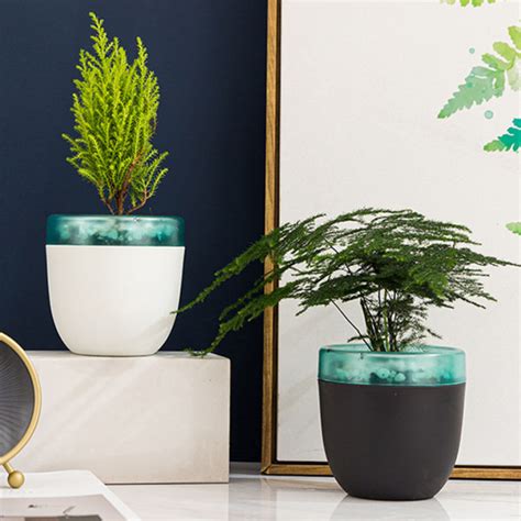 Nordic Style Self Watering Plant Pot Plastic Round Hydroponic Planter