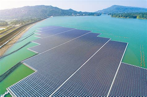 Primera planta solar fotovoltaica flotante en España