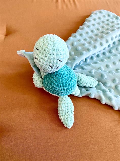 Doudou dormeur Néo la tortue marine personnalisé amigurumi Etsy