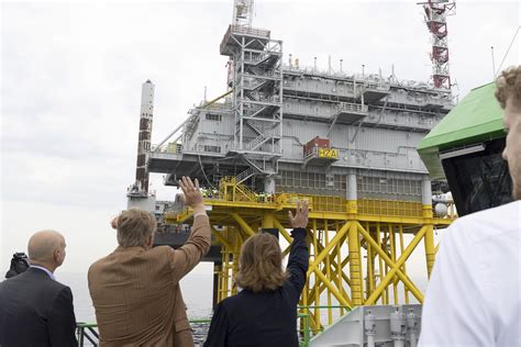 Koning Bezoekt Noordzee Voor De Toekomst Van Energie Wind Zon En