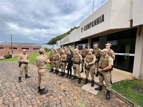 Pol Cia Militar Apresenta Novos Soldados Para Refor O De Efetivo Em