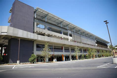 Cal State LA Opens New Parking Structure – University Times