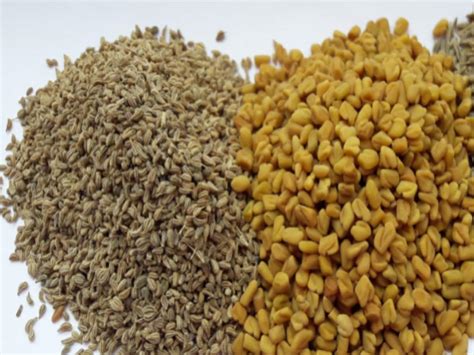 Health Benefits Of Fenugreek And Carom Seeds Ajwain Aur Methi Khane Ke Fayde मोटापे से लेकर पेट