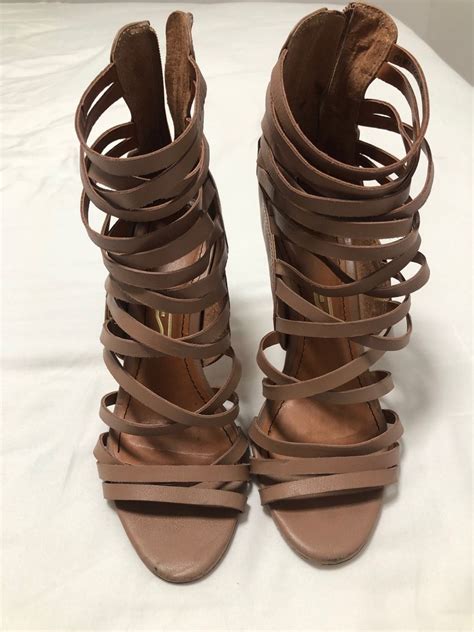 Sapato De Salto Santa Lolla Nude Sapato Feminino Santa Lolla Usado Enjoei