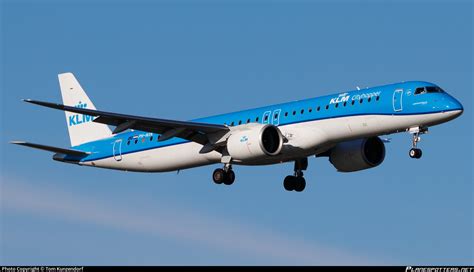 PH NXK KLM Cityhopper Embraer E195 E2 ERJ 190 400 STD Photo By Tom